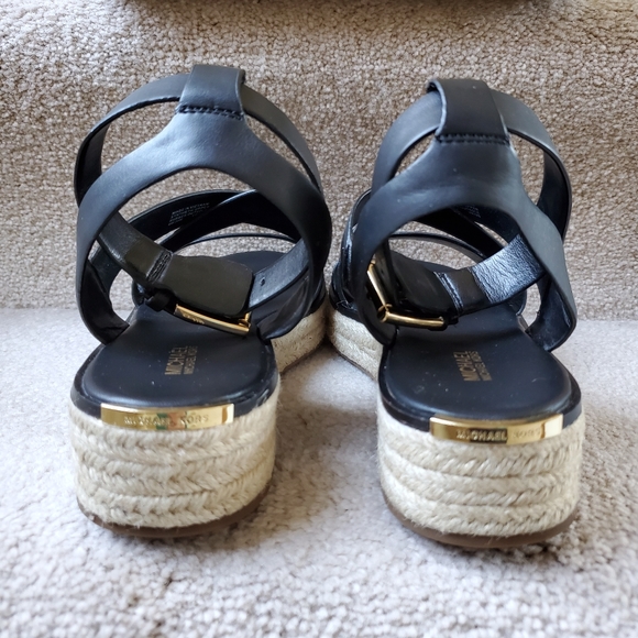 Michael Kors Brittany sandal - Picture 3 of 7